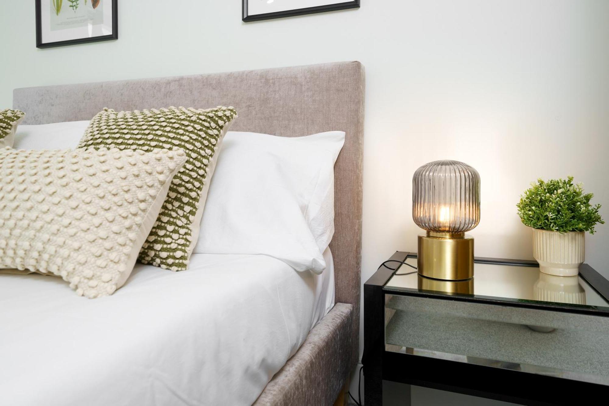 Modern 3 Bed 2 Bath Apartment Hyde Park Londra Exterior foto